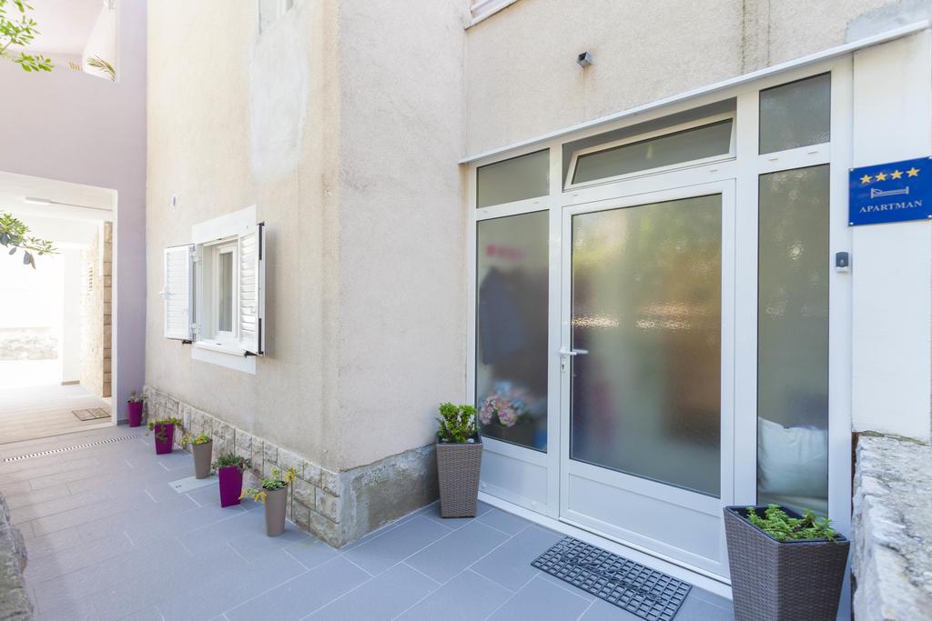 Apartmani Marina Makarska Esterno foto